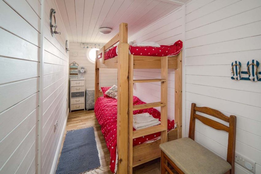 The cabin bunk room