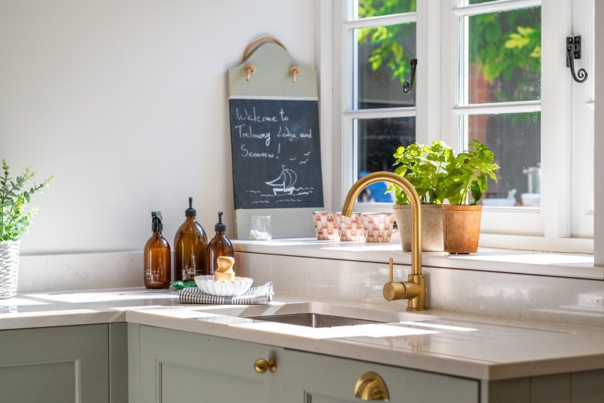 Trelawny Lodge image